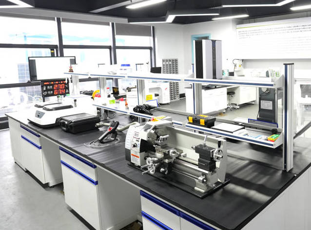 Kwaliteit garanderen vanaf de bron van materialen: versterking van de kerncompetentie van apparatuur voor het maken van stenen